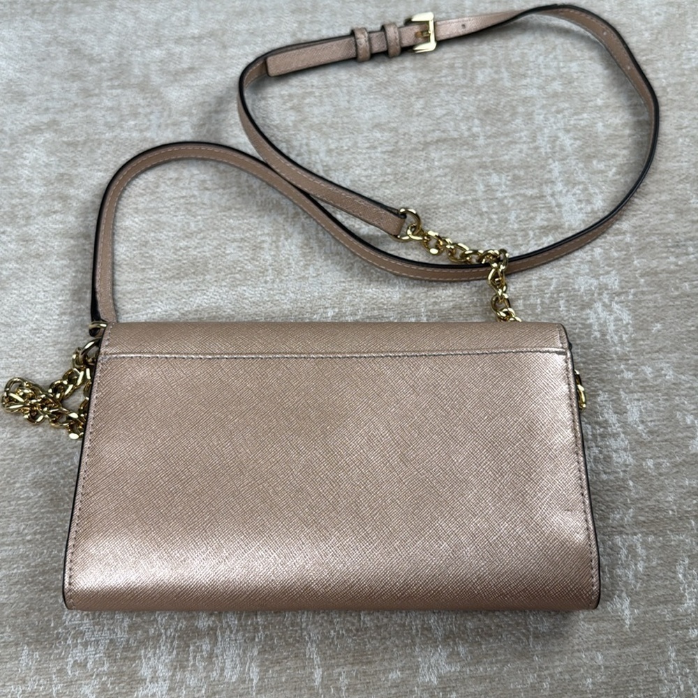 Mini Michael Kors wallet on chain - Picture 2 of 9
